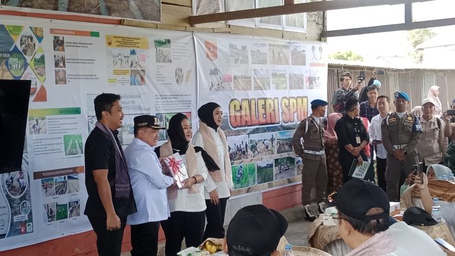 
					Komisi IV DPR RI Puji Progul Sawah Pokok Murah Bupati Agam:  Contoh Inovasi Pertanian Ramah Lingkungan dan Produktif