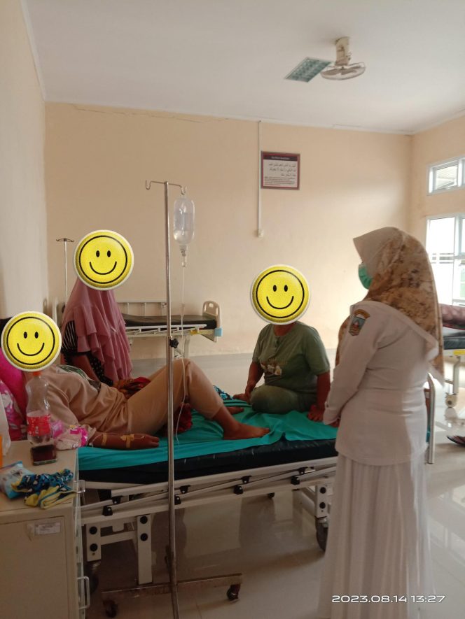
					Inovasi TAUBAT SIRANI Sebagai Upaya Meningkatkan Kualias Pelayanan Kesehatan dengan Pemantauan Terapi Obat pada Pasien Rawat Inap di UPT Puskesmas sitiung 1