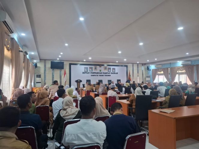 
					RDP DPRD Padang Pariaman: Ratusan Honorer R4 Tuntut Kepastian Status dan Perlakuan Adil dalam Rekrutmen PPPK
