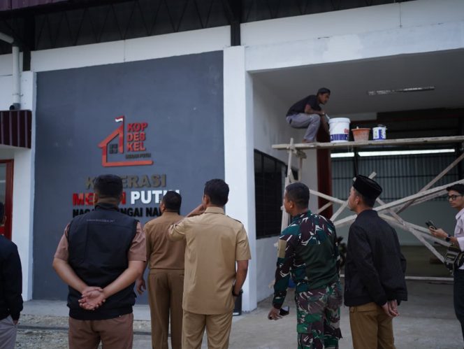 
					Bupati Solok Sidak Pasar Agropolitan Sungai Nanam, Tegaskan Penanganan Sampah dan Percepatan Penyelesaian Koperasi Merah Putih