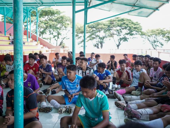 
					Dukungan Penuh Bupati Solok Jadi Motivasi Atlet Sepak Bola dan Shorinji Kempo