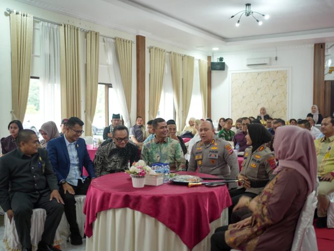 
					Bupati Solok Tegaskan Penguatan Sinergi Kamtibmas di Pisah Sambut Kapolres Solok Arosuka